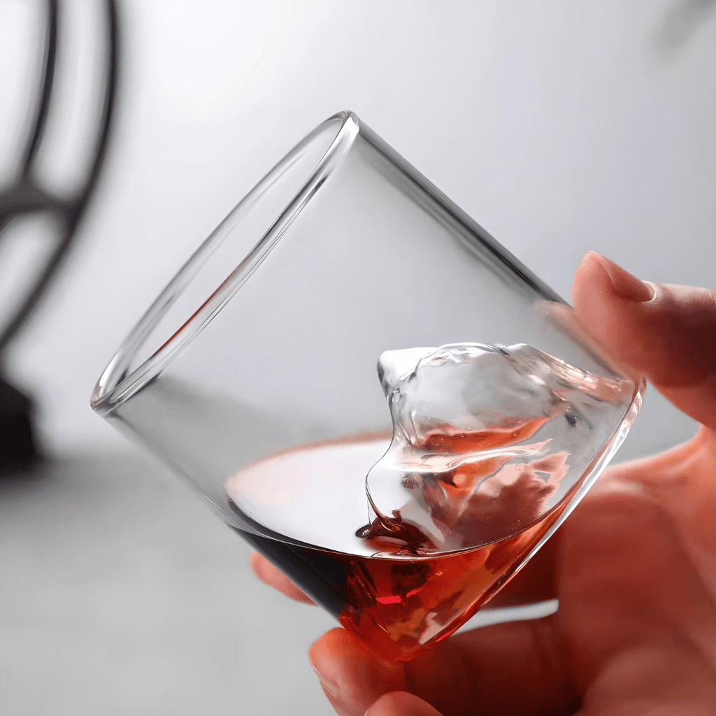 Mount Fuji Japanese crystal whisky glass – detail view 3