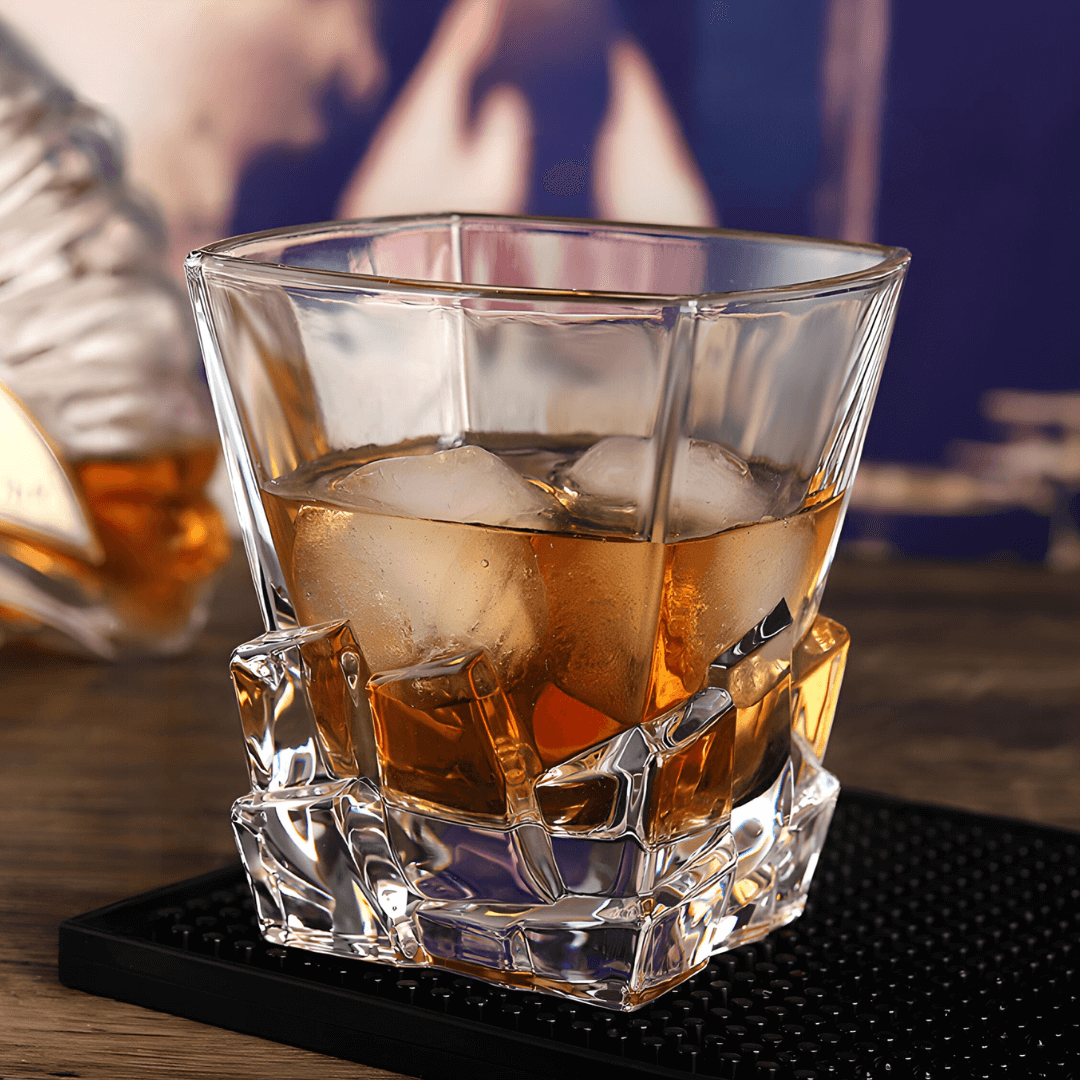 Iwa Japanese crystal whisky glass – detail view 5