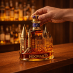Hogwarts Castle Edition whisky decanter – detail view 6