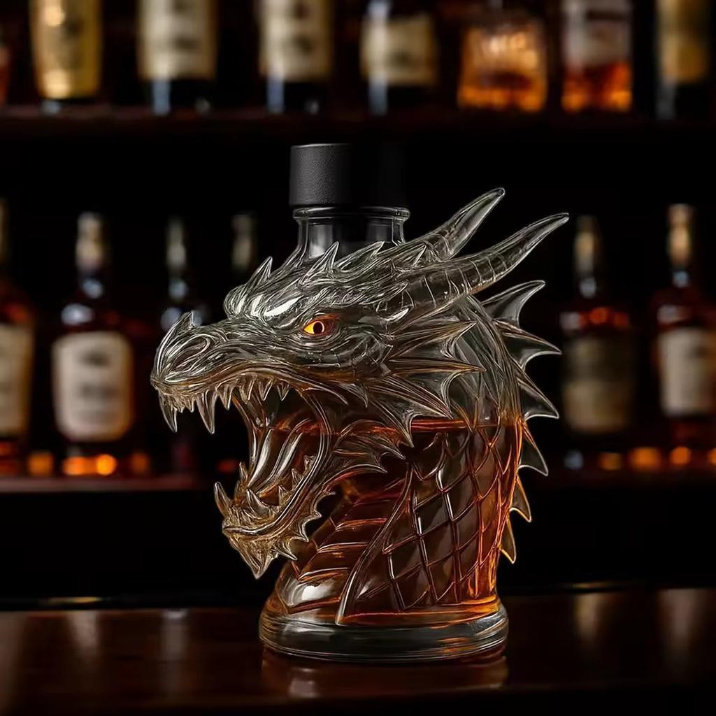 Dragon Edition whisky decanter sculpted as a coiled dragon in glass