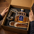 Excavator Edition whisky decanter – detail view 2